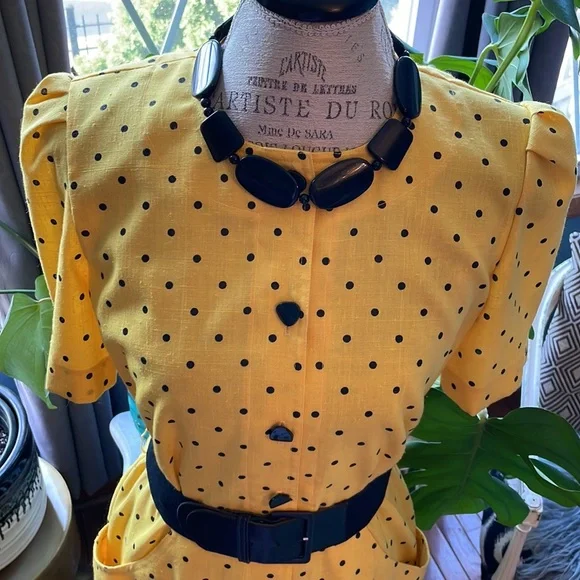 Vintage Damon II yellow dress with black polka dots - Picture 7 of 13